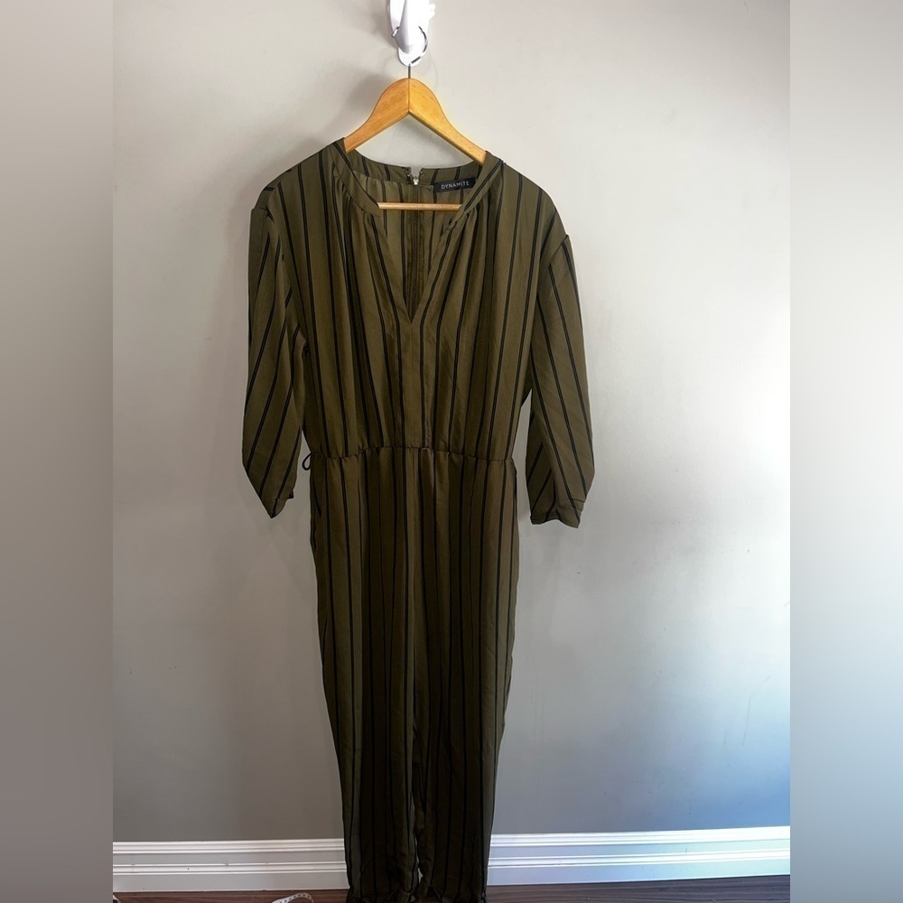 Women’s  large pantsuit dress from dynamite